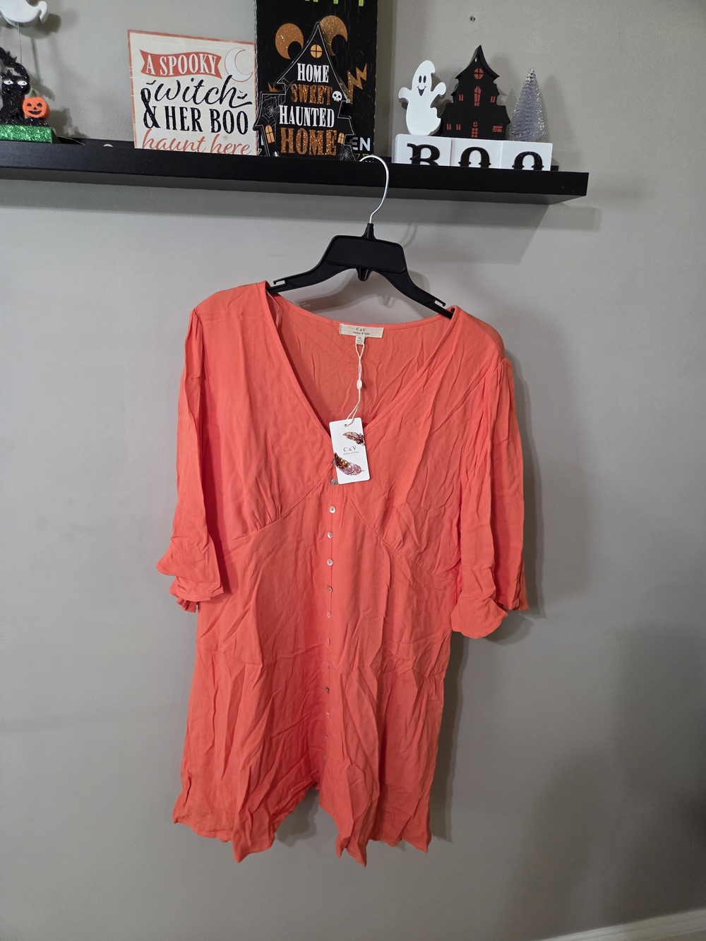 Chelsea & Violet Coral Button-Front V-Neck Tunic Top